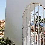 Διαμέρισμα Club 202 *